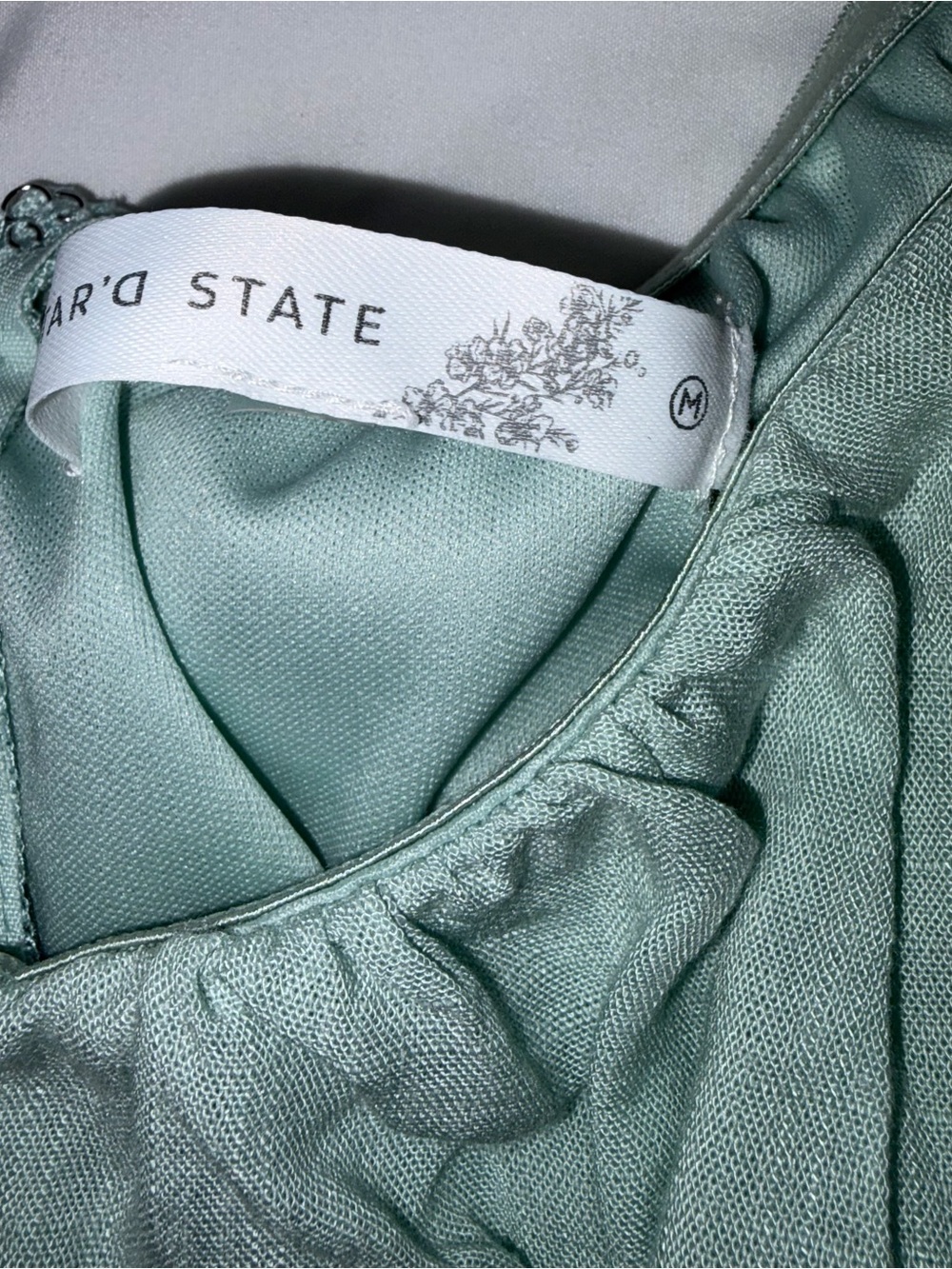 Altar’d State Sats Green Romper - Picture 4 of 4